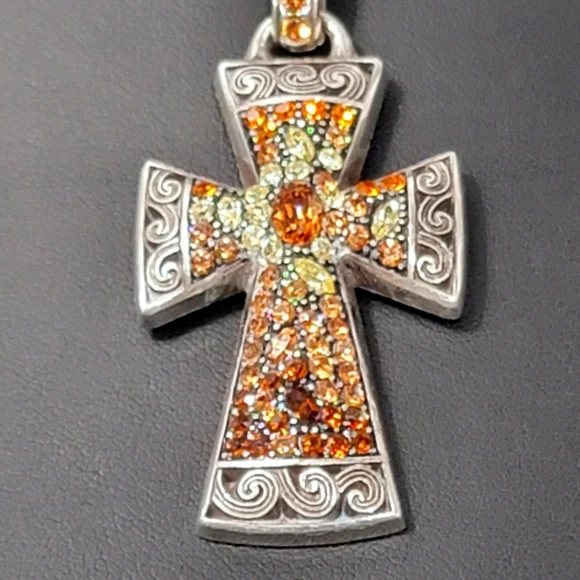 BRIGHTON RETIRED CRYSTAL VOYAGE CROSS NECKLACE REVERSIBLE NWOT - Picture 2 of 6